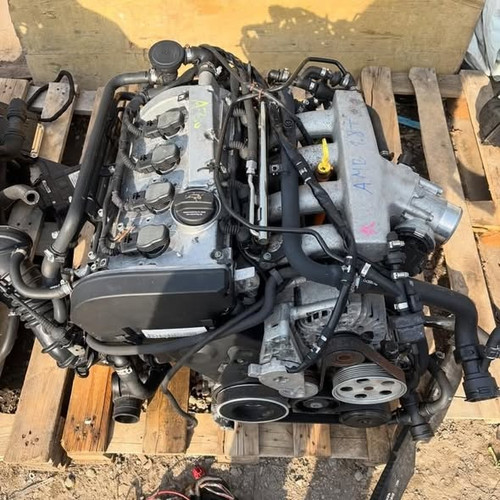 AUDI B7 2.0 TFSI 4CYL BWE ENGINE — photo 1