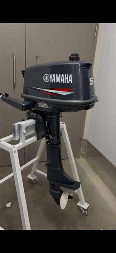 Yamaha New 5hp 2-Stroke Outboard Motor thumbnail 2