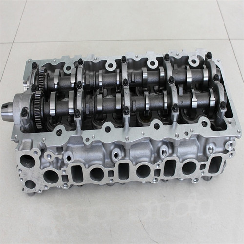 Toyota 2KD-FTV Complete Cylinder Head — photo 1