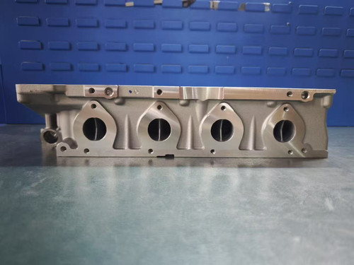 BMW N47D20C Complete Cylinder Head Assembly with Valves thumbnail 3