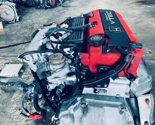 Honda S2000 F20C 2.0L DOHC VTEC engine thumbnail 2