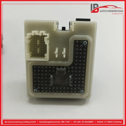 MERCEDES BENZ C CLASS W205 C180 ECU Engine SET A2749010600 BOSCH thumbnail 3