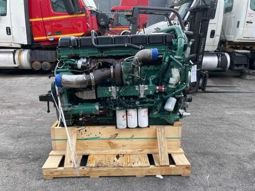 2014 Volvo D13 Diesel Engine, Family # EVPTH12.8G01, Model: D13J425, 12.8L thumbnail 2