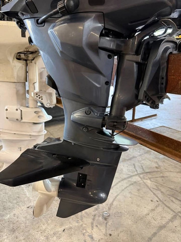 Yamaha Pre-own  F25SMHC 4-Stroke Outboard Motor thumbnail 2