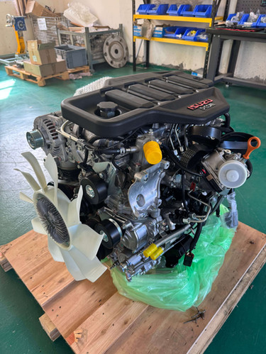 Isuzu 4JJ1-TC 3.0L 4-Cylinder Turbo Diesel Engine Assembly — photo 1
