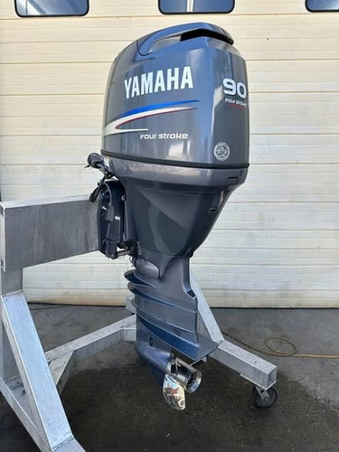 Yamaha Pre-owned  F90TXR  4 Stroke Outboard Motor thumbnail 5