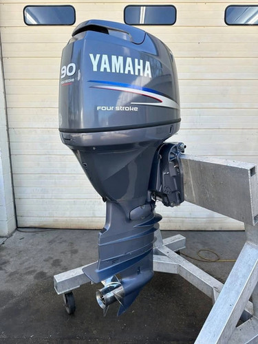 Yamaha Pre-owned  F90TXR  4 Stroke Outboard Motor thumbnail 3