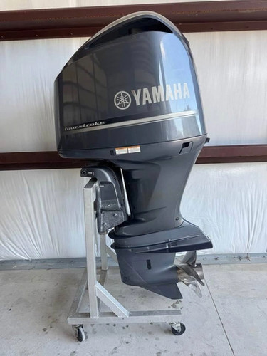 Yamaha Pre - Owned  F350  4 Stroke   Outboard Motor thumbnail 2