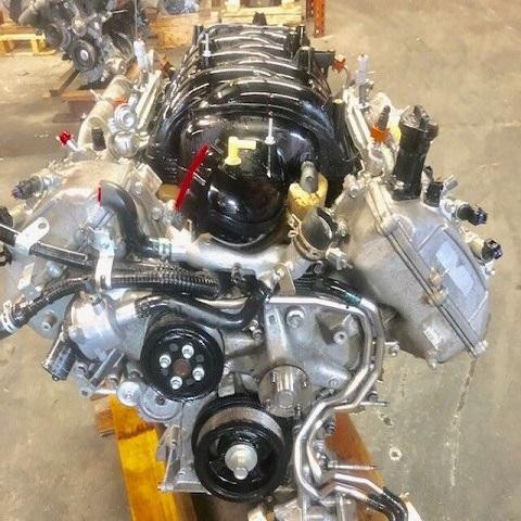 Toyota 1VD-FTV 4.5L V8 Turbo Diesel Engine Assembly thumbnail 2
