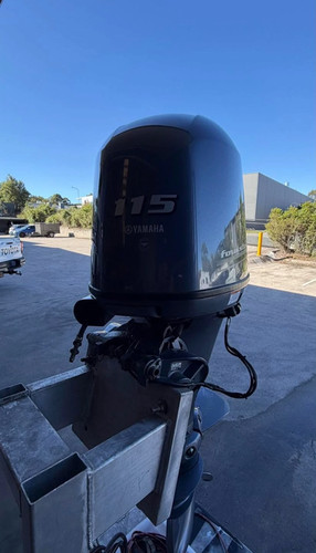 Yamaha Pre-owned  F115 4-Stroke Outboard Motor thumbnail 3