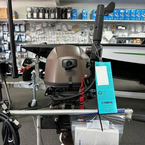 Yamaha New F25SWHC 3  4 stroke Outboard Motor thumbnail 5