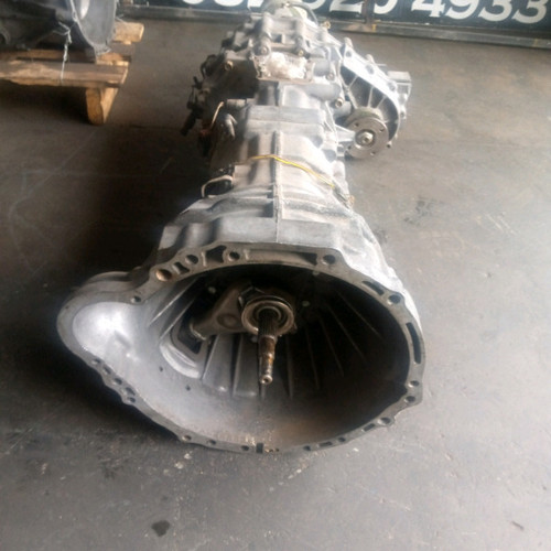 NISSAN 1 TONNER 4X4 GEARBOX