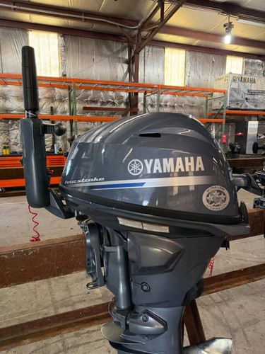 Yamaha Pre-own  F25SMHC 4-Stroke Outboard Motor thumbnail 4