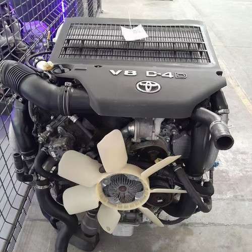 Toyota 1VD-FTV 4.5L V8 Turbo Diesel Engine Assembly — photo 1