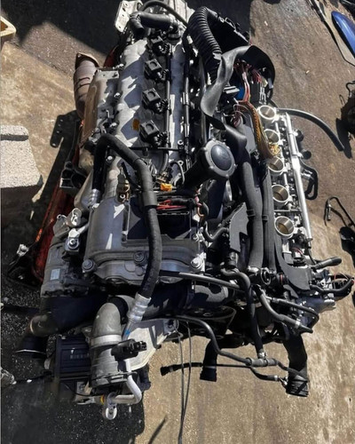 BMW S85B50 5.0L V10 Engine thumbnail 2