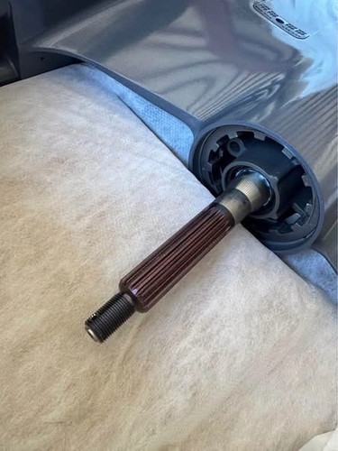 Yamaha New F350 V8 30 shaft lower unit. Outboard Motor thumbnail 4