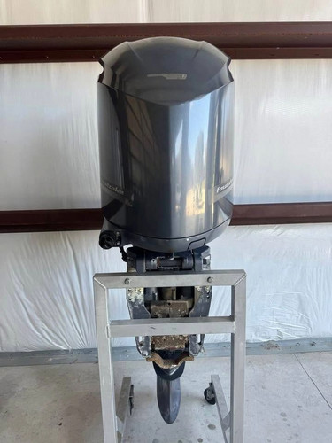 Yamaha Pre - Owned  F350  4 Stroke   Outboard Motor thumbnail 3