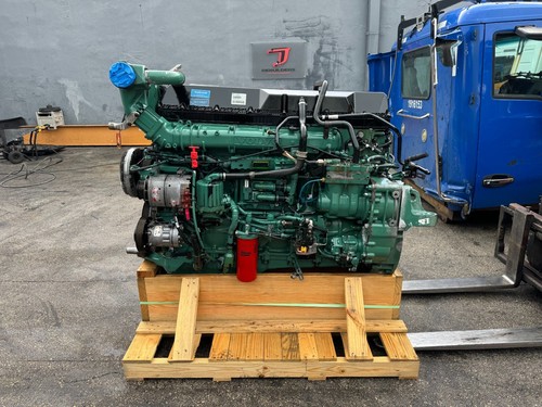 2014 Volvo D13 Diesel Engine, EPA13, D13J, Fam # EVPTH12.8G01, 12.8L, 425HP thumbnail 2