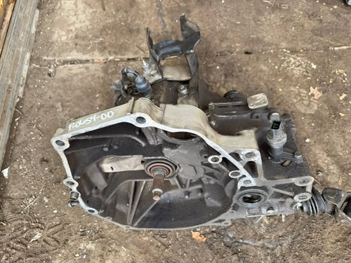 Honda Civic 1.6 Manual Gearbox (D16Y4) thumbnail 3