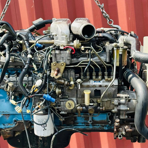 Toyota Land Cruiser 12HT engine thumbnail 2
