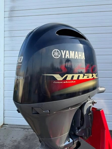 Yamaha Pre - Owned 150HP VMAX SHO 4 Stroke Outboard Motor thumbnail 4