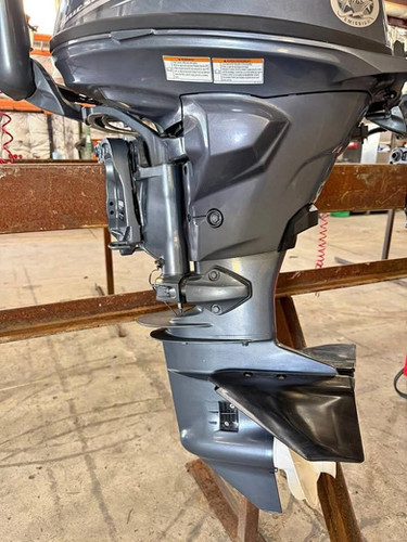 Yamaha Pre-own  F25SMHC 4-Stroke Outboard Motor thumbnail 3