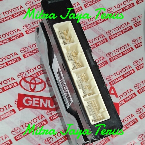 Genuine Toyota Fortuner Hilux Gas Manual ECU Unit 89666-0K130 Denso Malaysia thumbnail 2