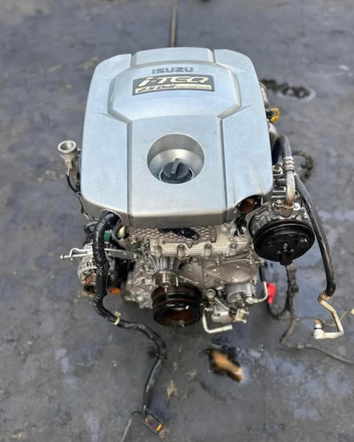 Isuzu 4JK1-TC / 4JK1-TCX 2.5L Turbo Diesel Engine Assembly (Used) — photo 1