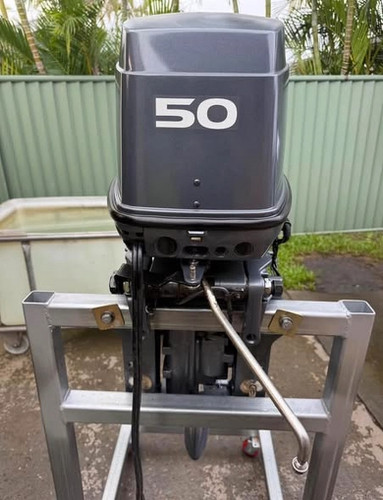 Yamaha Pre-owned 50hp 2 Stroke Outboard thumbnail 3