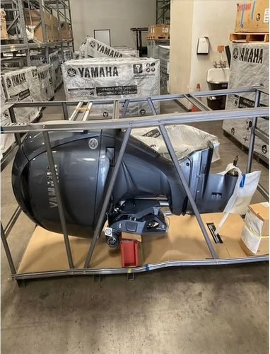 Yamaha New F200XSA 4 stroke Outboard Motor thumbnail 4