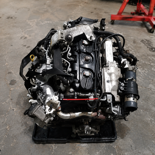 Nissan NP300 2.5L YD25 Turbo Diesel Complete Engine Assembly — photo 1